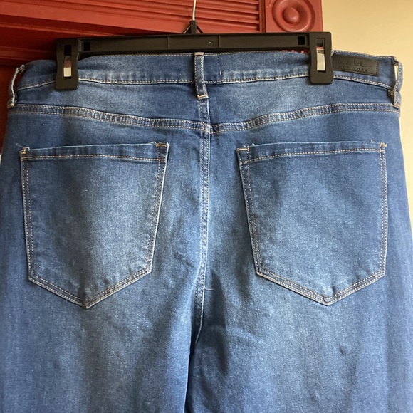 Nicole Miller Sparkling Crystal Stretch High Rise Boot Cut Jeans New With Tags - Picture 9 of 16